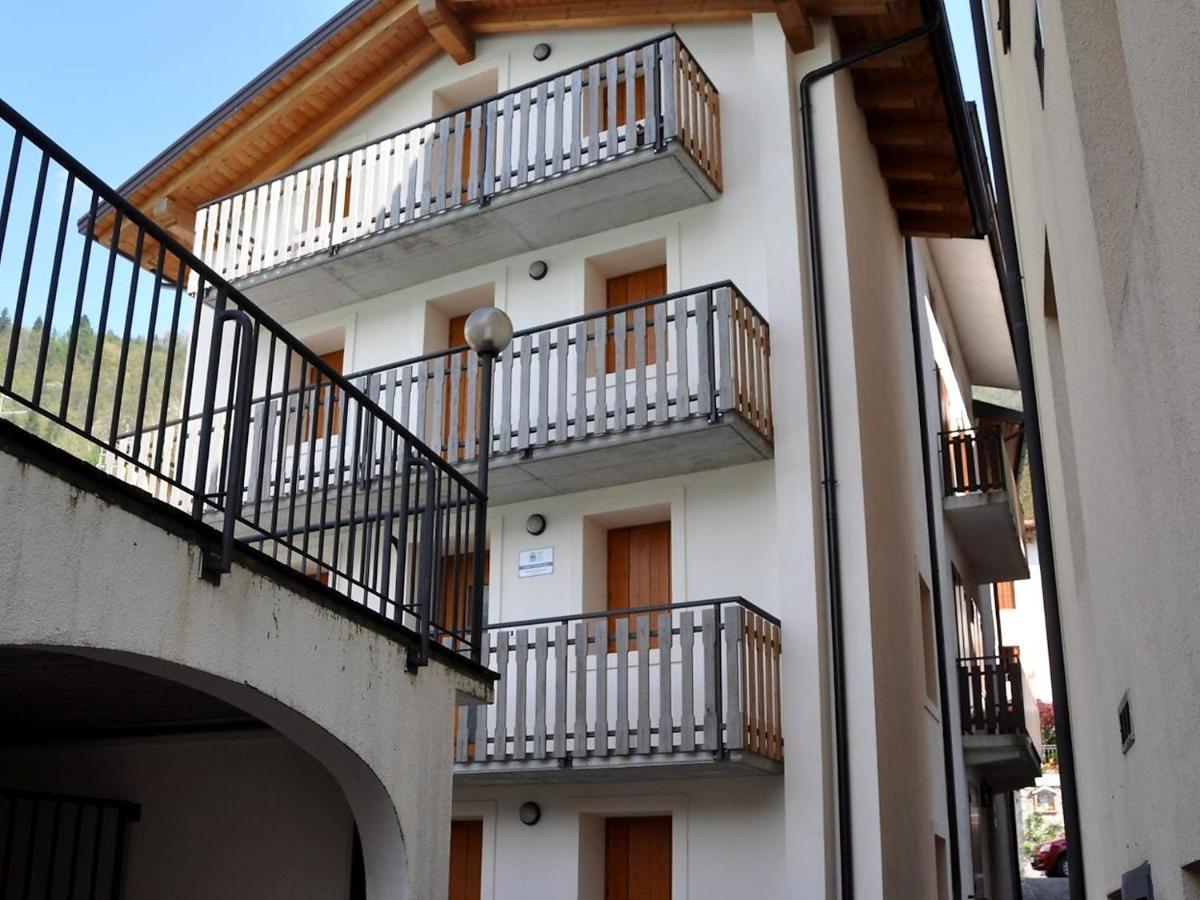 Holiday Home Albergo Diffuso - Cjasa Paron Cilli By Interhome Barcis Bagian luar foto